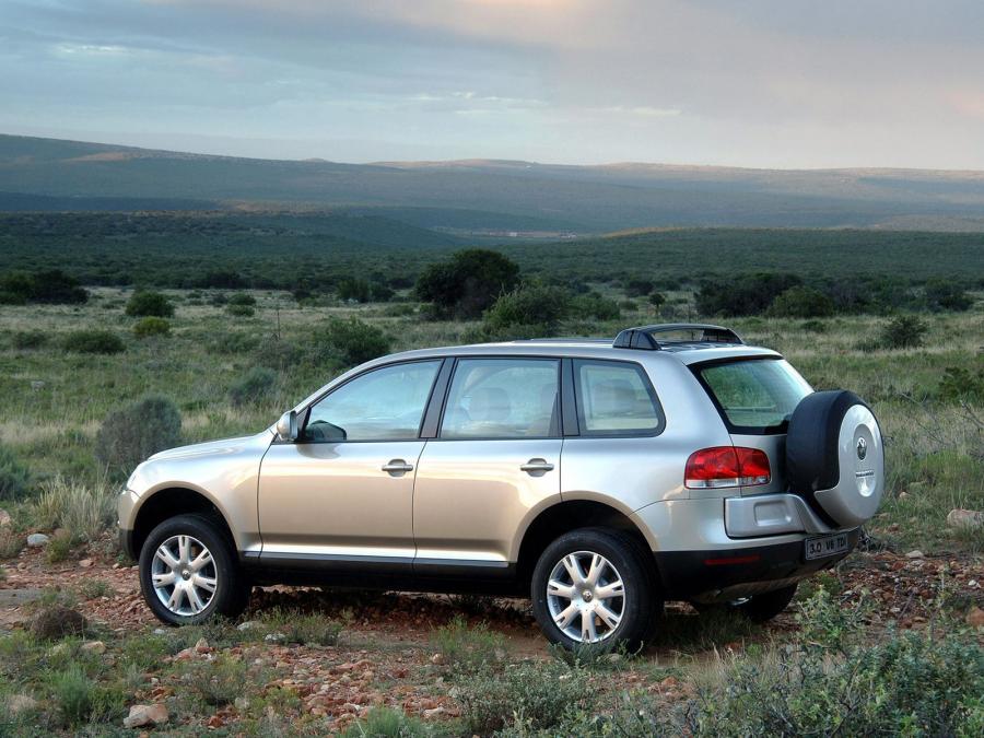  Volkswagen Touareg V6 TDi 2004 года  (ZA) (фото 2 из 11)